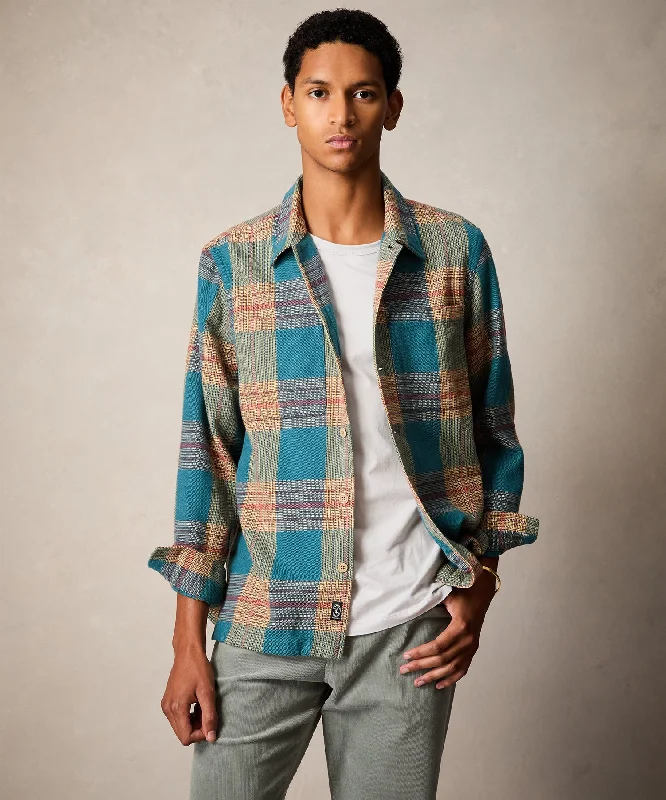 Sporty Trends Relaxed Plaid Flannel Overshirt in Light Blue